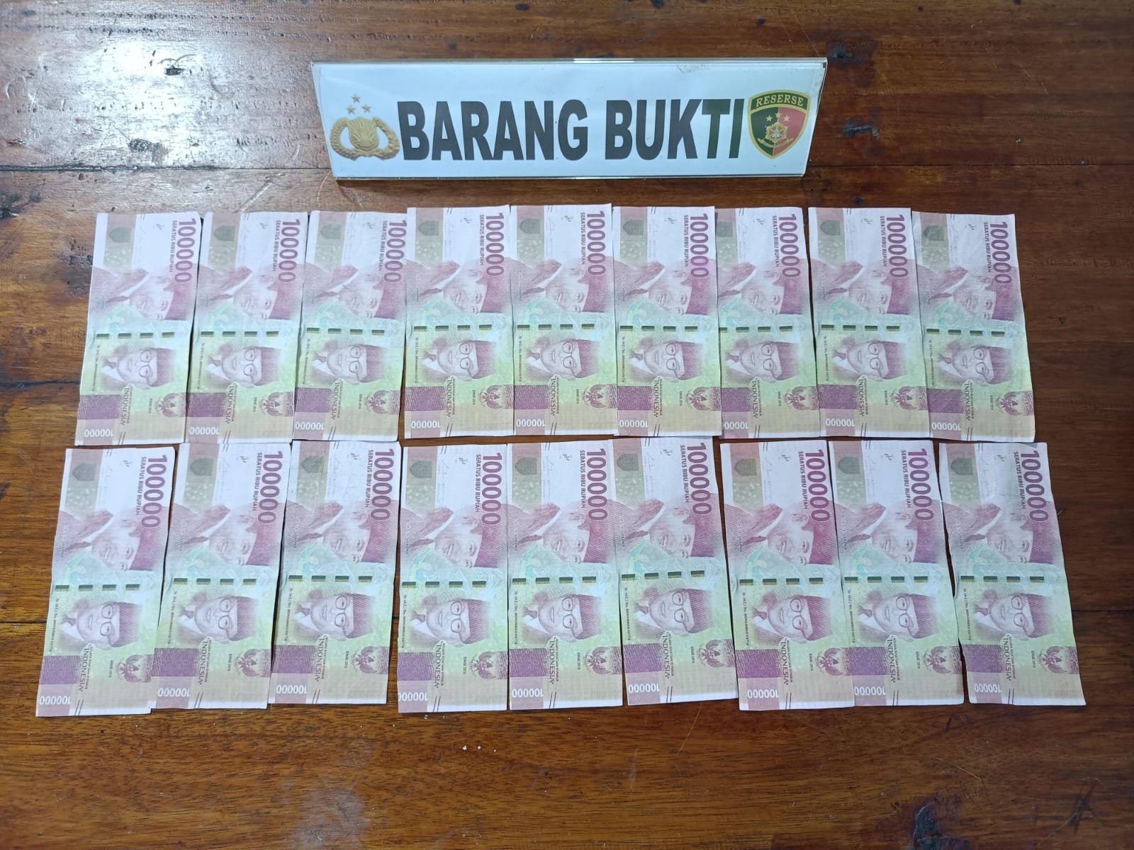 Uang Palsu