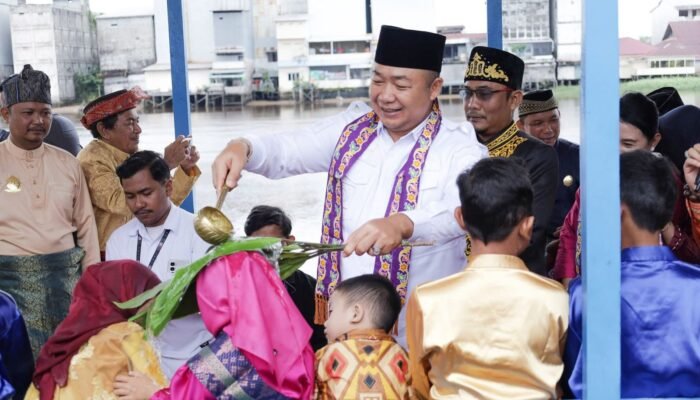 Semarak Robo’-Robo dan Mandi Safar 1447 H, Bupati Ketapang Ajak Masyarakat Lestarikan Budaya