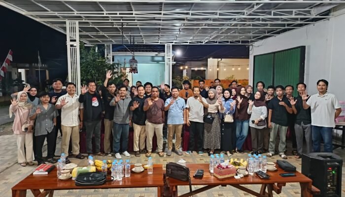Gelar Diskusi Bersama Mahasiswa Sambas, Bupati Satono Ajak Mahasiswa Berperan dalam Pembangunan Daerah