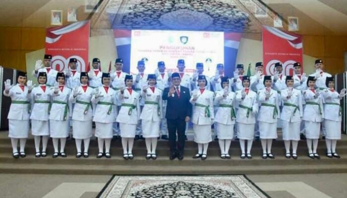 Wakil Bupati Sambas Kukuhkan 28 Anggota Paskibraka