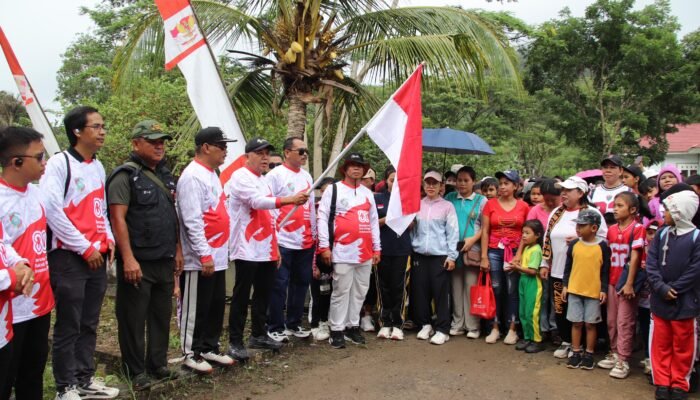 Wabup Juli Hadir Langsung di Tengah Masyarakat Sadaniang Meriahkan HUT RI ke-80