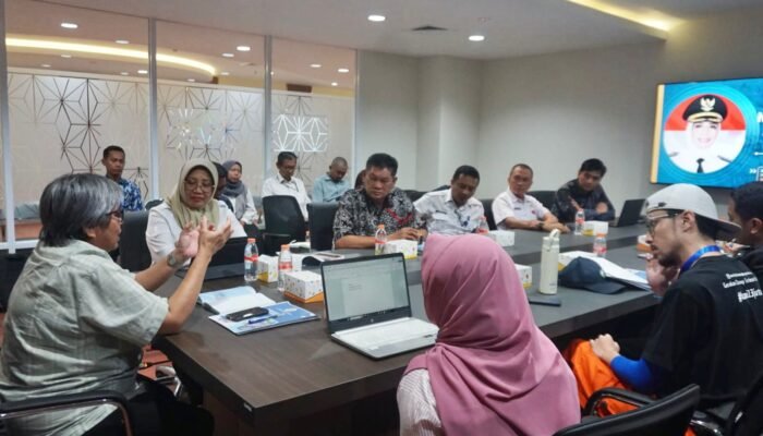 Atasi Masalah Volume Sampah di Mempawah, Bupati Erlina Lakukan Audiensi Bersama KLHK