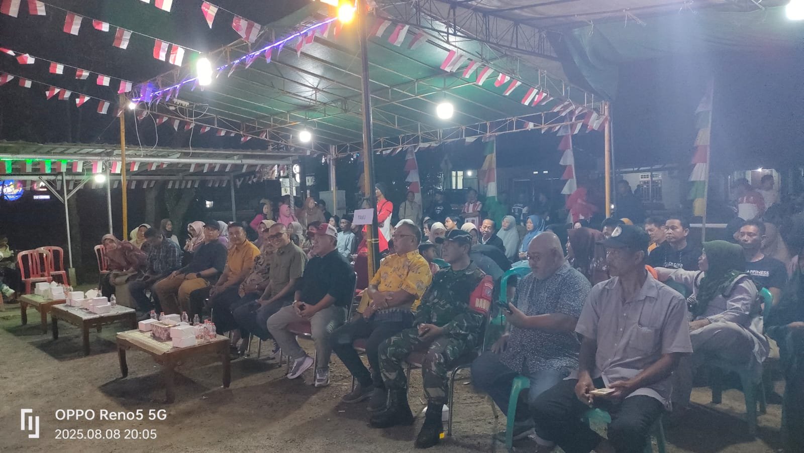 Momen pembukaan perlombaan HUT RI di Kelurahan Sungai Pinyuh, Jumat 8 Agustus 2025.