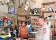 Anggota Polsek Sungai Pinyuh datangi TKP bengkel motor yang dibobol maling di Jalan Raya Sungai Batang.