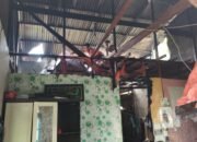 Rusak berat, beginilah kondisi rumah Fitriani yang kebakaran di Jalan Pancasila, Sungai Pinyuh, Kabupaten Mempawah, Kamis 4 September 2025.