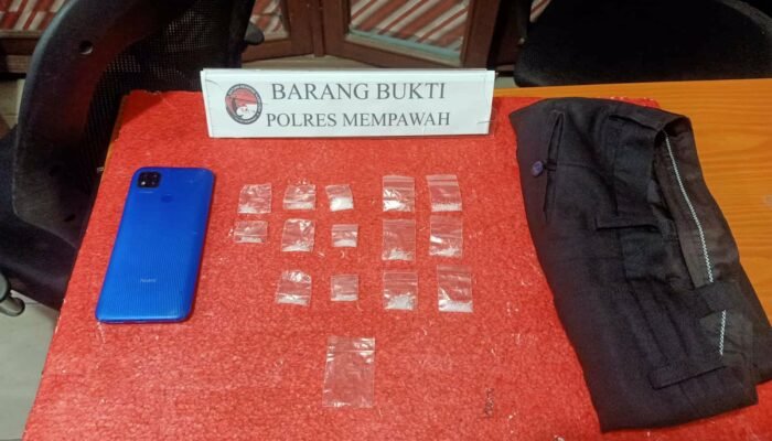 Polres Mempawah Tangkap Pria di Kecamatan Anjongan dengan BB 14 Paket Sabu
