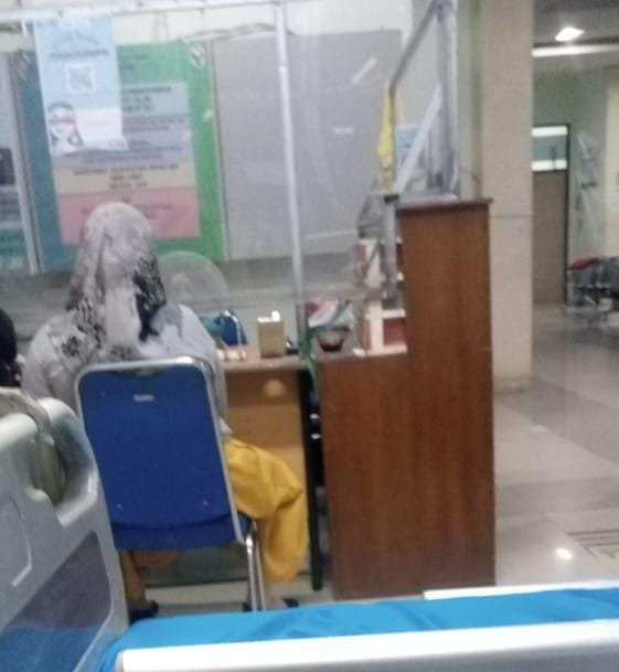 Guru TK Pertiwi Sungai Pinyuh jadi korban tali layangan.