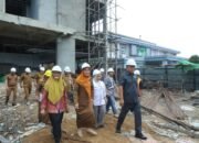 Komisi IV DPRD sidak ke proyek RSUD Sambas usai peristiwa kecelakaan kerja.