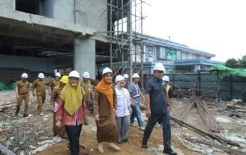 Komisi IV DPRD sidak ke proyek RSUD Sambas usai peristiwa kecelakaan kerja.