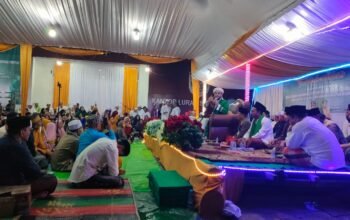 Suasana Maulid Nabi Muhammad di Kelurahan Sungai Pinyuh