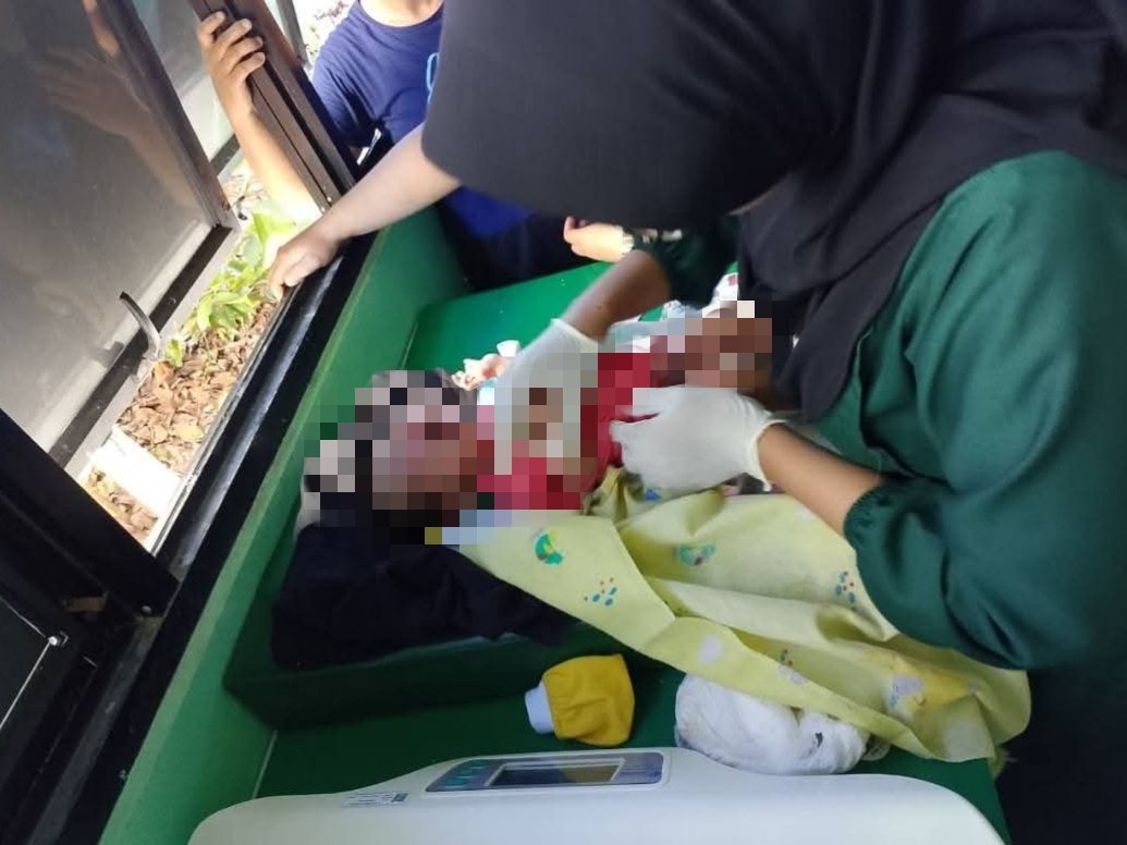 Bayi perempuan yang dibuang orang tua di Sajingan