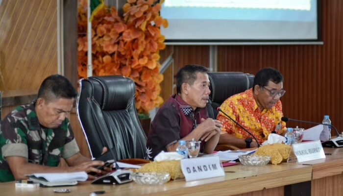 Pimpin Rakor Perbaikan Jalan Pelang–Sungai Kepuluk, Wabup Jamhuri Tekankan Pentingnya Sinergisitas