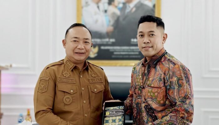 Bupati Ketapang Terima Audiensi PLN, Bahas Keandalan Pasokan dan Perluasan Jaringan Listrik