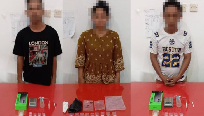 Polsek Simpang Hulu Ciduk Dua Pria dan Satu Wanita Pengedar Sabu di Ketapang