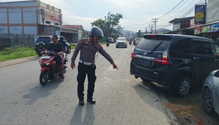 Satu Meninggal, Berikut Identitas Korban CR-V Pecah Ban di Sungai Pinyuh