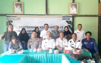 Rapat persiapan program PISEW di Kecamatan Tangaran