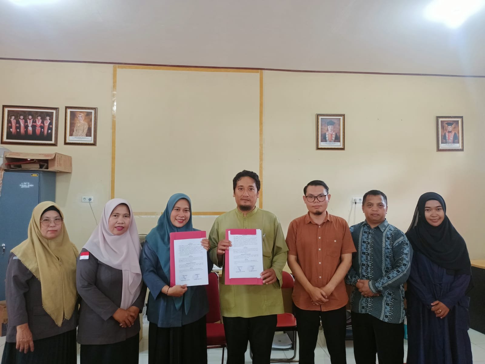 Bawaslu Sambas dan Fakultas Hukum UNISSAS Teken MoU Pendidikan Politik