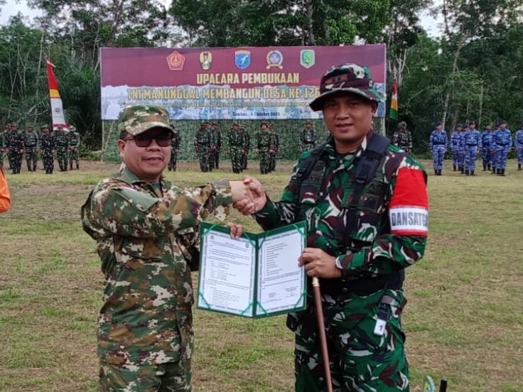 Pembukaan TMMD Kodim Sambas di Galing.