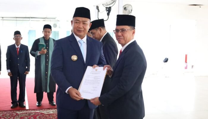 Bupati Alexander Kukuhkan Dewan Pengawas BLUD RSUD dr. Agoesdjam Periode 2025–2029