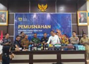 Bea Cukai Sintete Musnahkan Barang Ilegal, Ada Lem Bulu Mata Hingga Alkohol
