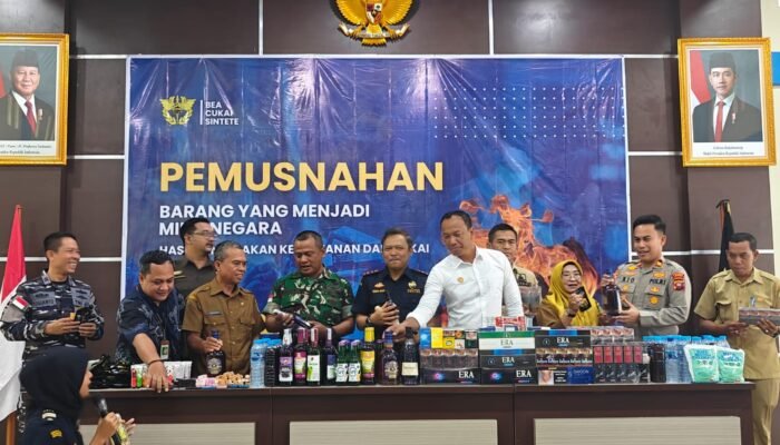 Bea Cukai Sintete Musnahkan Barang Ilegal, Ada Lem Bulu Mata Hingga Alkohol