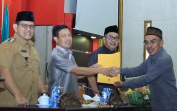 Ketua Bapemperda DPRD Kabupaten Sambas, Haji Suryadi dari Fraksi Golkar.