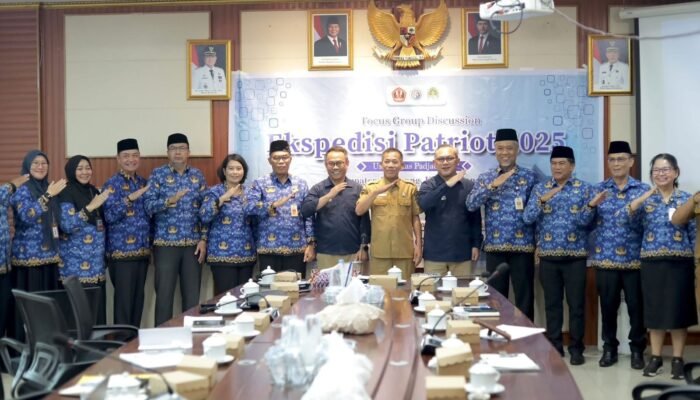 Wabup Jamhuri Buka FGD Ekspedisi Patriot Bahas Pengembangan Kawasan Transmigrasi Matan Hilir Selatan