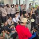 Hari kedua demo mahasiswa di Kantor DPRD Kabupaten Mempawah.