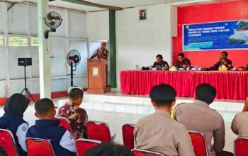 Sosialisasi bahaya meracun ikan di Kecamatan Tebas.