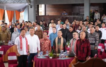 Seminar soal pembentukan Provinsi Kapuas Raya di Sintang.
