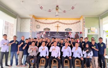 Rutan Sambas serahkan remisi khusus Natal kepada warga binaan.