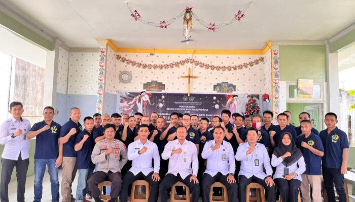 Rutan Sambas Serahkan Remisi Khusus Natal 2025 kepada 11 Warga Binaan