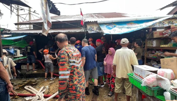 Dua Unit Ruko di Pasar Selakau Terbakar, Tidak Ada Korban Jiwa dari Kejadian Ini