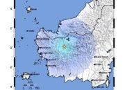 Gempa tektonik di Sekadau.
