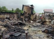 Puing kebakaran Pasar Simpang Empat Tangaran.