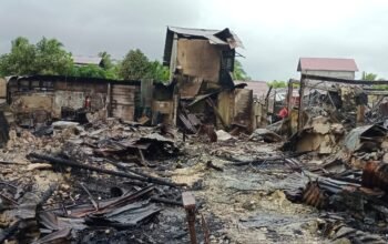 Puing kebakaran Pasar Simpang Empat Tangaran.