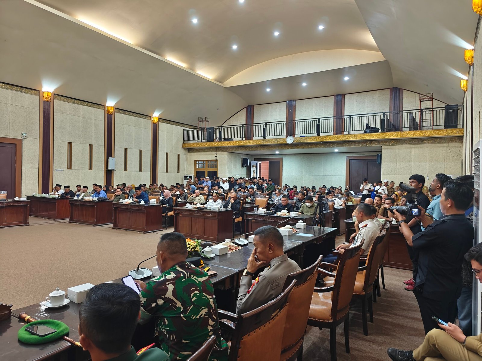 Sidang paripurna persetujuan pembentukan Kabupaten Sambas Pesisir.