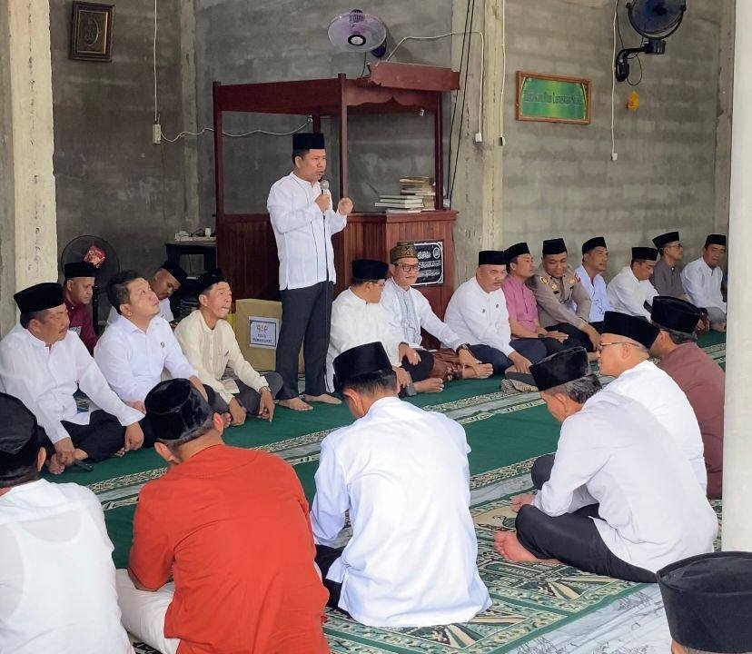 Safari Ramadan perdana Pemda Sambas di Selakau Tua