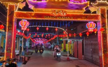 Imlek 2026, Gang Usaha II Sungai Pinyuh Berhias Menyambut Tahun Kuda Api