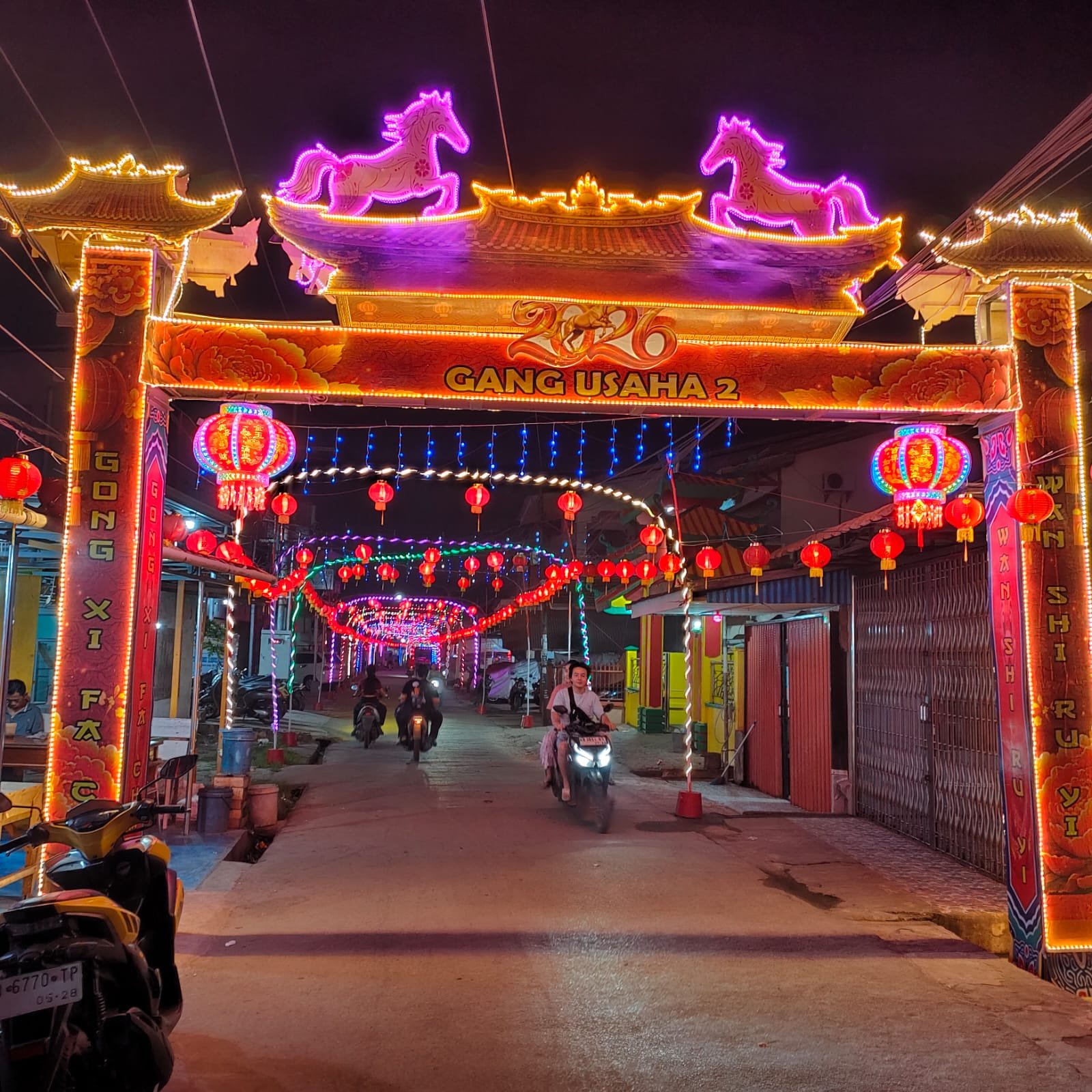 Potret Gang Usaha II Sungai Pinyuh, menyambut tahun baru Imlek 2026/Foto Bung Ranie/Jejaring Kalbar