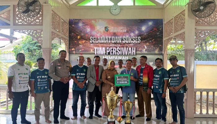 Bupati Mempawah Beri Bonus Rp50 Juta untuk Persiwah, Apresiasi Juara Liga 4 Kalbar 2026