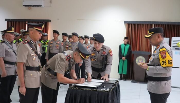 Kapolsek Tebas, Galing dan Sajad Dirotasi, Kapolres Sambas Tekankan Optimalisasi Kinerja