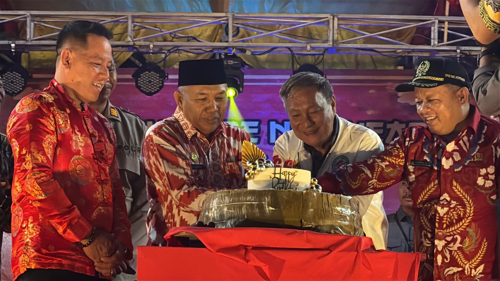 Wakil Bupati Mempawah Buka Festival Budaya Imlek 2577 dan Cap Gomeh 2026 di Sungai Pinyuh