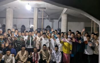 Jemaah Masjid Al Hiya Antusias Sambut Rombong Safari Ramadan Pemda Sambas di Desa Tangaran