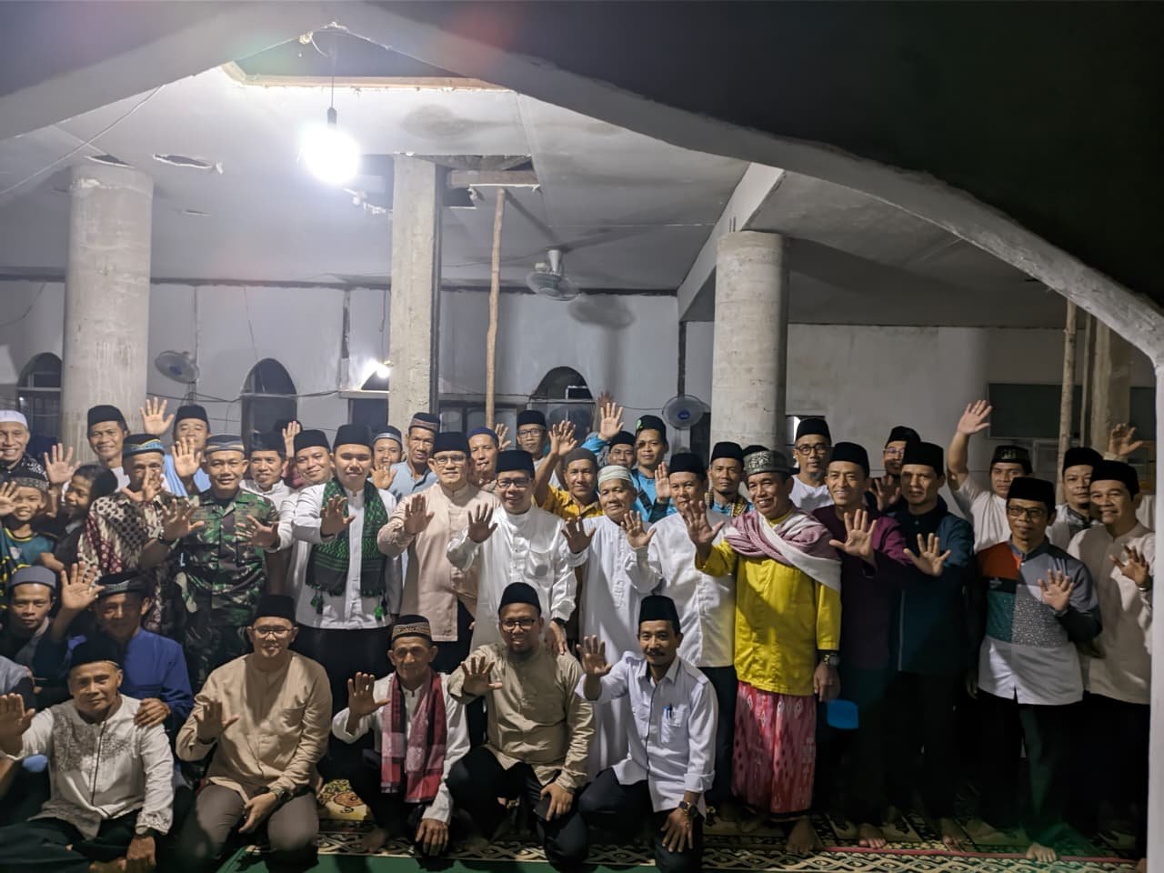 Momen safari ramadan Pemda Sambas di Desa Tangaran, Kecamatan Tangaran, Rabu 25 Februari 2026.