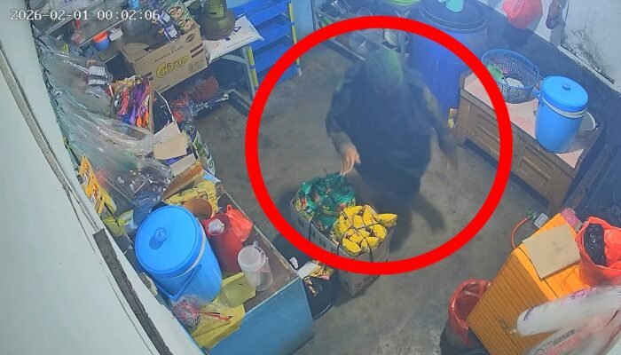 Pencuri Bertopeng Sarung Bobol Kantin Sekolah Methodist Sungai Pinyuh