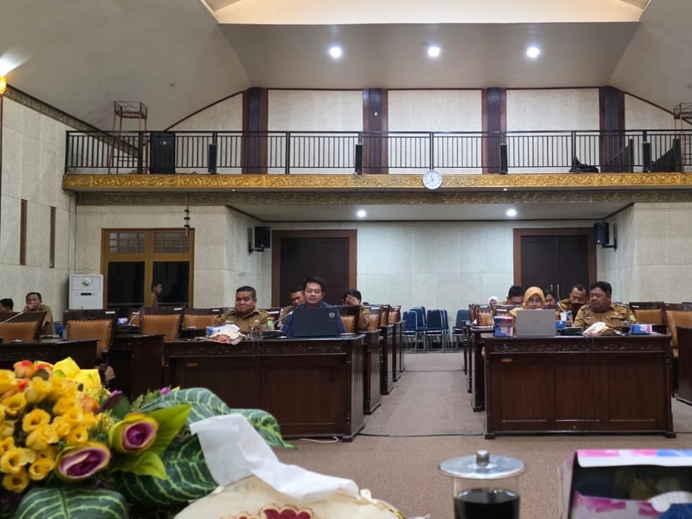 Rapat kerja Komisi IV DPRD dengan RSUD Sambas