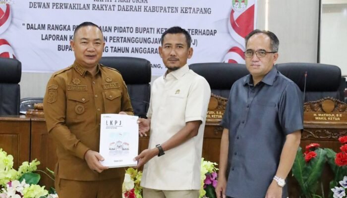 Bupati Sampaikan LKPJ Tahun 2025 dalam Rapat Paripurna DPRD Kabupaten Ketapang