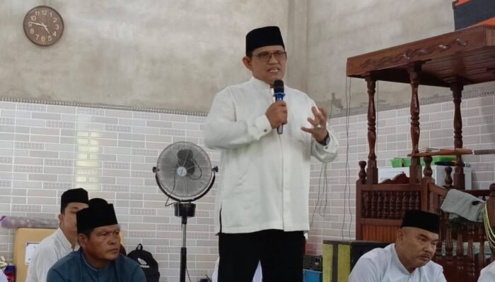 Wakil Bupati Sambas Pimpin Safari Ramadan di Masjid Al Furqon Desa Singaraya Semparuk