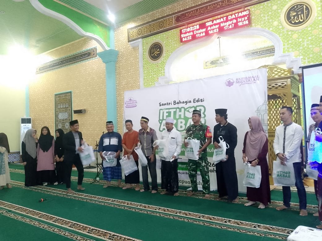 KCP Munzalan Kapuas Hulu Gelar Ifthor Akbar Bersama Ratusan Santri